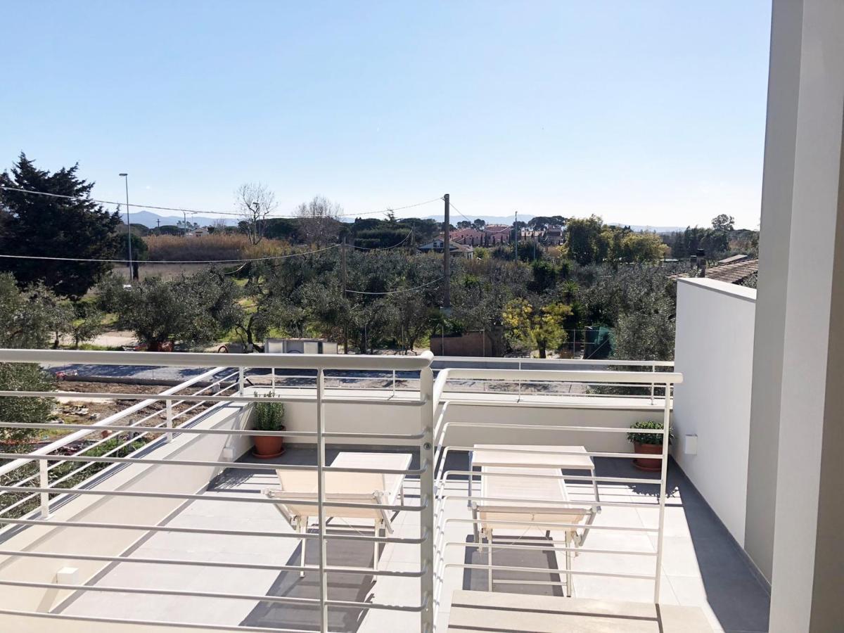Casa Ginevra A Cecina By Zoom In Earth Apartment Luaran gambar