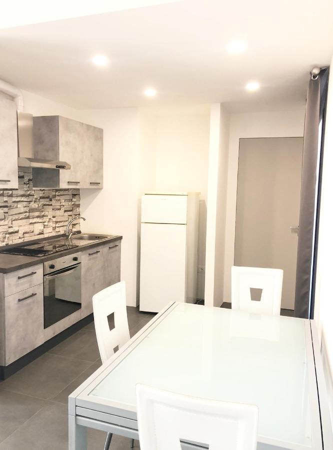 Casa Ginevra A Cecina By Zoom In Earth Apartment Luaran gambar