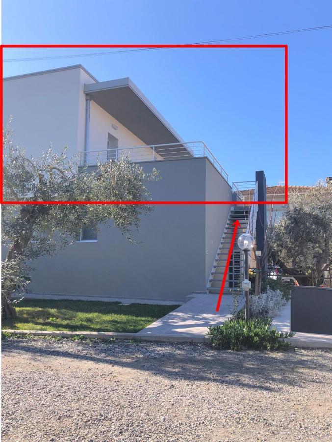 Casa Ginevra A Cecina By Zoom In Earth Apartment Luaran gambar